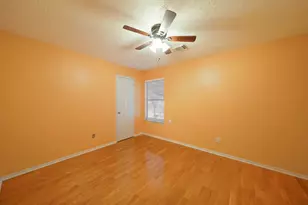 1503 New Cedars Dr, Houston, TX 77062 - Photo 23