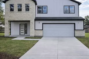 2104 Montana St, Baytown, TX 77520 - Photo 1