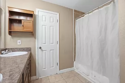 8131 Warren Road, Houston, TX 77040 - Photo 15
