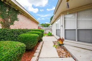 7802 Greenedge Dr, Houston, TX 77040 - Photo 19