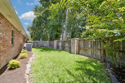 13822 Jupiter Hills Drive, Houston, TX 77069 - Photo 33