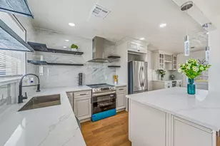 10042 Lazy Oaks St, Houston, TX 77080 - Photo 17