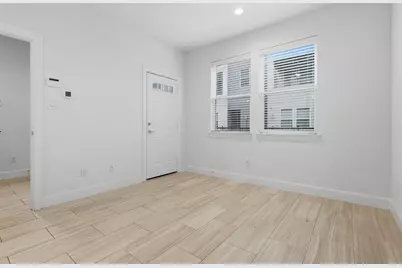 2709 Clinton Drive, Houston, TX 77020 - Photo 5