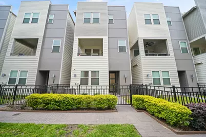 2709 Clinton Drive, Houston, TX 77020 - Photo 1