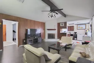 2227 Quail Valley E Dr, Missouri City, TX 77459 - Photo 9