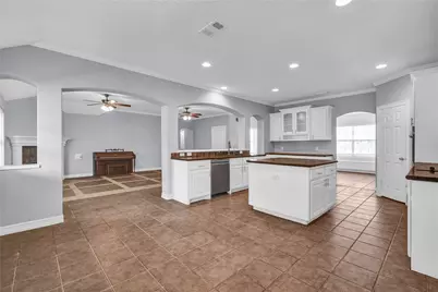 7411 Augusta Lane, Rosharon, TX 77583 - Photo 13