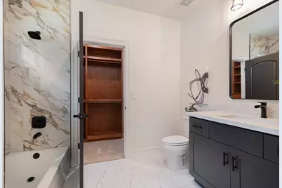 290 Apple Valley Dr, Panorama Village, TX 77304 - Photo 3