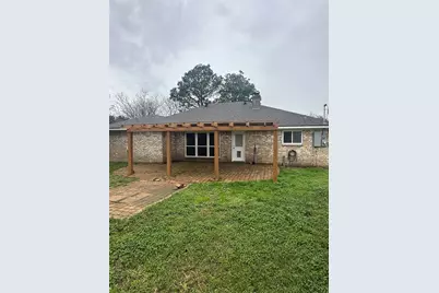 501 Cindyrella Drive, Highlands, TX 77562 - Photo 19