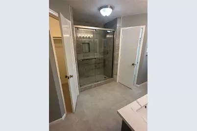 501 Cindyrella Drive, Highlands, TX 77562 - Photo 11