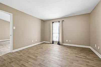 9707 Richmond Street #16, Houston, TX 77042 - Photo 11