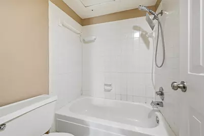 9707 Richmond Street #16, Houston, TX 77042 - Photo 9
