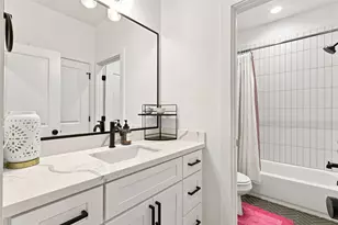 5828 Kiam St, Houston, TX 77007 - Photo 29