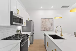 253 De Boll St, Houston, TX 77022 - Photo 17