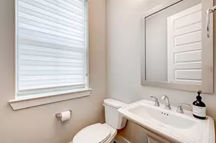 715 Algona Ave, Houston, TX 77008 - Photo 23