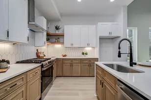 1802 Rollingwood Dr, Huntsville, TX 77340 - Photo 9