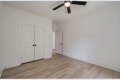 1802 Rollingwood Drive, Huntsville, TX 77340 - Photo 23