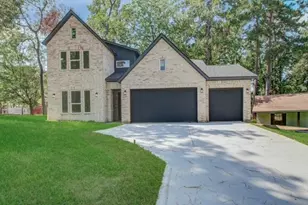 1802 Rollingwood Dr, Huntsville, TX 77340 - Photo 1