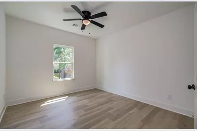 1802 Rollingwood Drive, Huntsville, TX 77340 - Photo 19