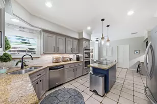 14707 Sandy Creek Dr, Houston, TX 77070 - Photo 3