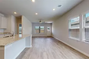 11632 Whirlaway Dr, Willis, TX 77318 - Photo 5