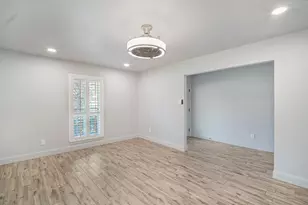 10602 Del Monte Dr, Houston, TX 77042 - Photo 9