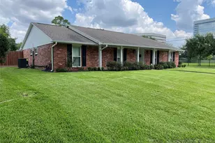 10602 Del Monte Dr, Houston, TX 77042 - Photo 35