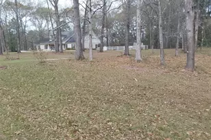 400 Central Dr, Coldspring, TX 77331 - Photo 9