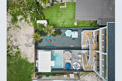 2307 Bernardo De Galvez Avenue, Galveston, TX 77550 - Photo 45