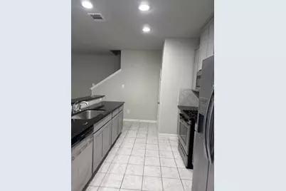 169 Camelot Place Court, Conroe, TX 77304 - Photo 5