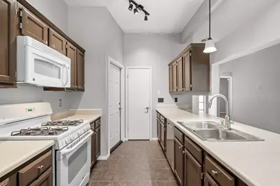 10307 Prospect Hill Drive, Houston, TX 77064 - Photo 5