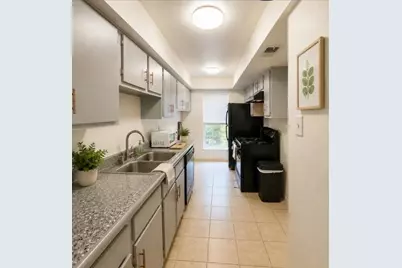 7805 Leonora Street, Houston, TX 77061 - Photo 3