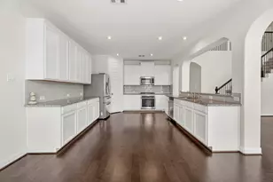 2202 Lago Canyon Ct, Pearland, TX 77089 - Photo 11