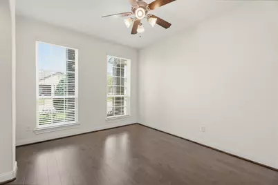 2202 Lago Canyon Court, Pearland, TX 77089 - Photo 5