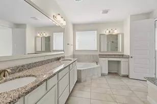 2202 Lago Canyon Ct, Pearland, TX 77089 - Photo 17