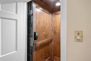 5753 Indian Cir, Houston, TX 77057 - Photo 21