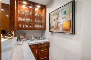 5753 Indian Cir, Houston, TX 77057 - Photo 9