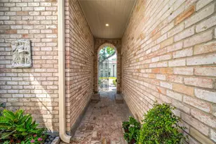 5753 Indian Cir, Houston, TX 77057 - Photo 5