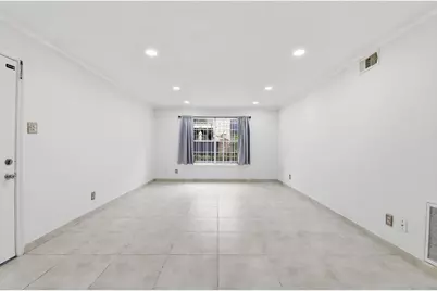 7900 Westheimer Road #147, Houston, TX 77063 - Photo 5