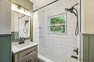 701 Malone St, Tomball, TX 77375 - Photo 11