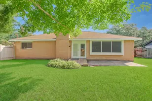 7902 White Swan Dr, Humble, TX 77396 - Photo 19