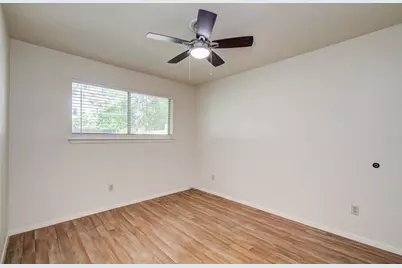 7902 White Swan Drive, Humble, TX 77396 - Photo 11
