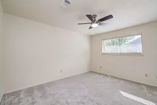 7902 White Swan Dr, Humble, TX 77396 - Photo 9