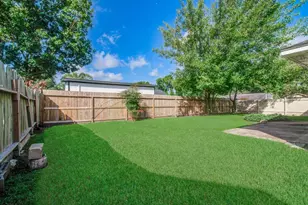 7902 White Swan Dr, Humble, TX 77396 - Photo 23