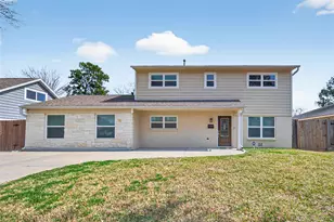 2010 Spillers Ln, Houston, TX 77043 - Photo 1
