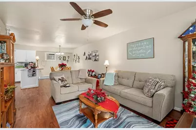 403 E Main Street #F, Brenham, TX 77833 - Photo 9