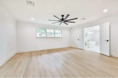 18610 Martinique Drive, Houston, TX 77058 - Photo 17