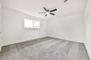 18610 Martinique Dr, Houston, TX 77058 - Photo 29