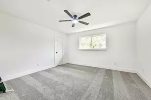 18610 Martinique Dr, Houston, TX 77058 - Photo 25