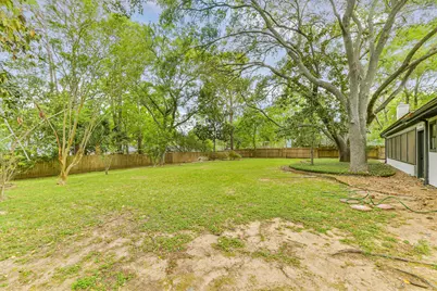 18610 Martinique Drive, Houston, TX 77058 - Photo 35
