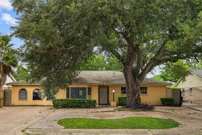 5554 Beechnut Street, Houston, TX 77096 - Photo 1